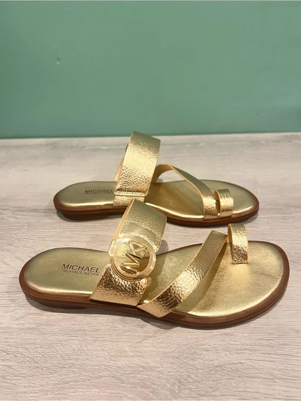 Michael Kors Gold Metallic Logo Slide Sandals Women’s Size 5M